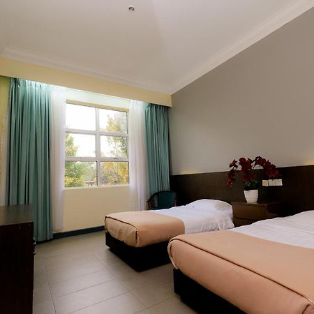 Super Oyo Capital O 90146 Alh Continental Resort Karak Dış mekan fotoğraf