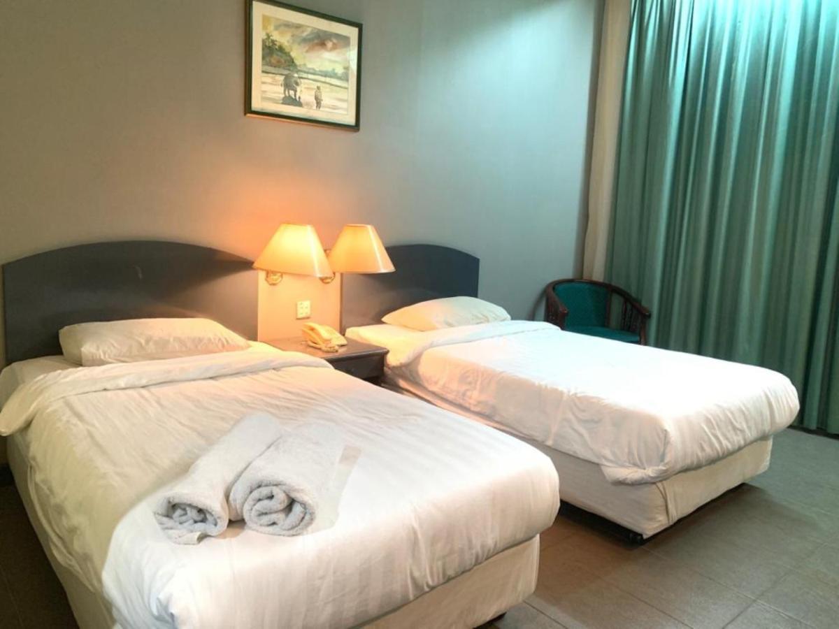 Super Oyo Capital O 90146 Alh Continental Resort Karak Dış mekan fotoğraf