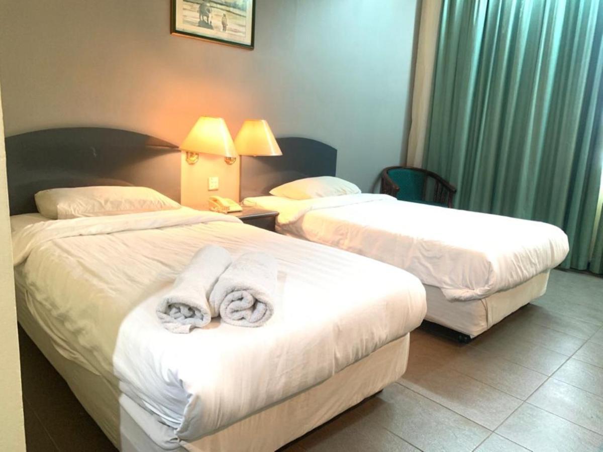 Super Oyo Capital O 90146 Alh Continental Resort Karak Dış mekan fotoğraf