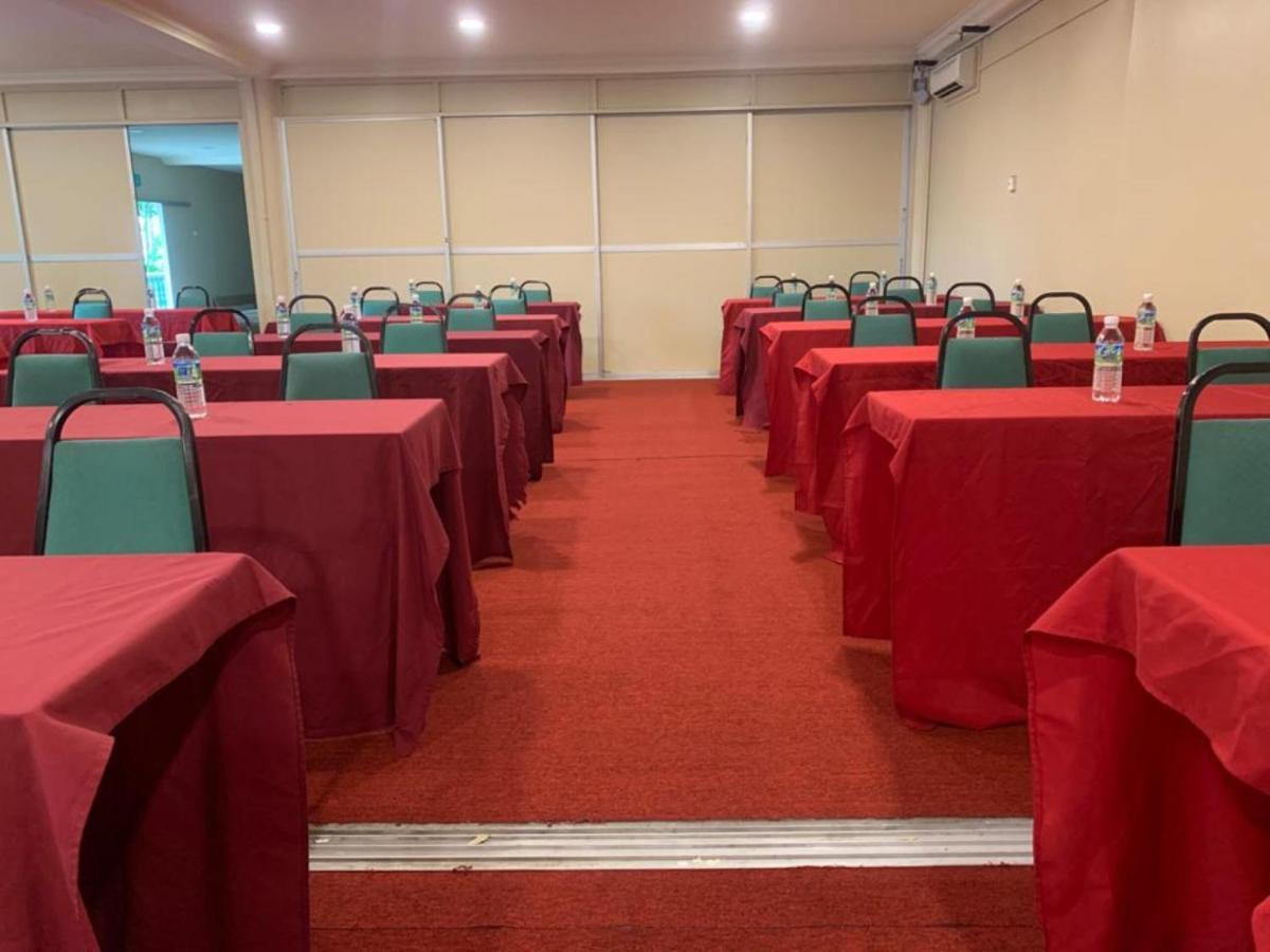 Super Oyo Capital O 90146 Alh Continental Resort Karak Dış mekan fotoğraf