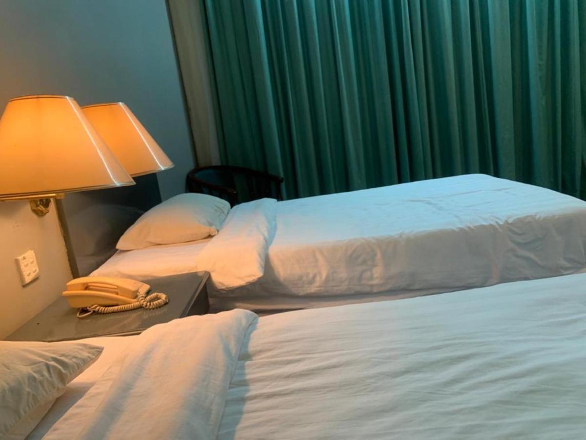 Super Oyo Capital O 90146 Alh Continental Resort Karak Dış mekan fotoğraf