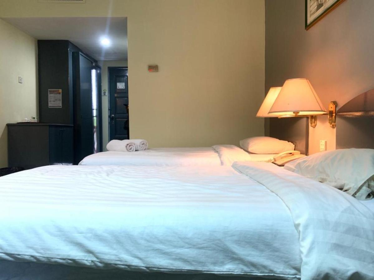 Super Oyo Capital O 90146 Alh Continental Resort Karak Dış mekan fotoğraf