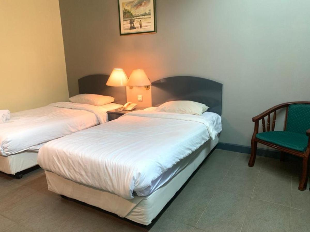Super Oyo Capital O 90146 Alh Continental Resort Karak Dış mekan fotoğraf